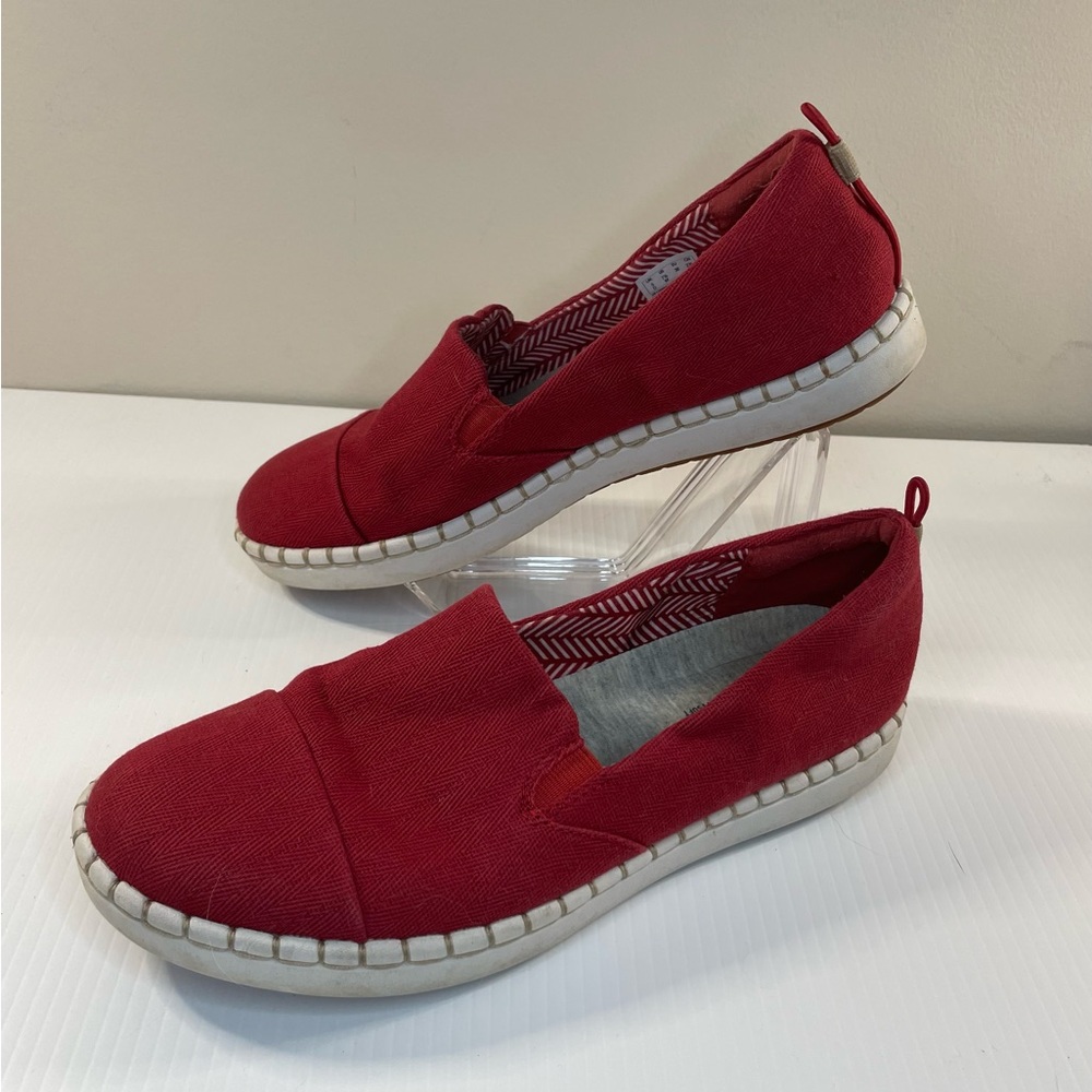 Clarks Collection Cloud Steppers Slip On Step Glow Jade Red Shoes 7.5 M